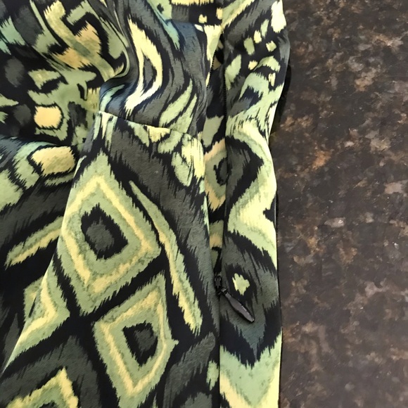 axcess Sleeveless Colorful Top ⭐️SALE 3/$20⭐️ - Picture 4 of 5